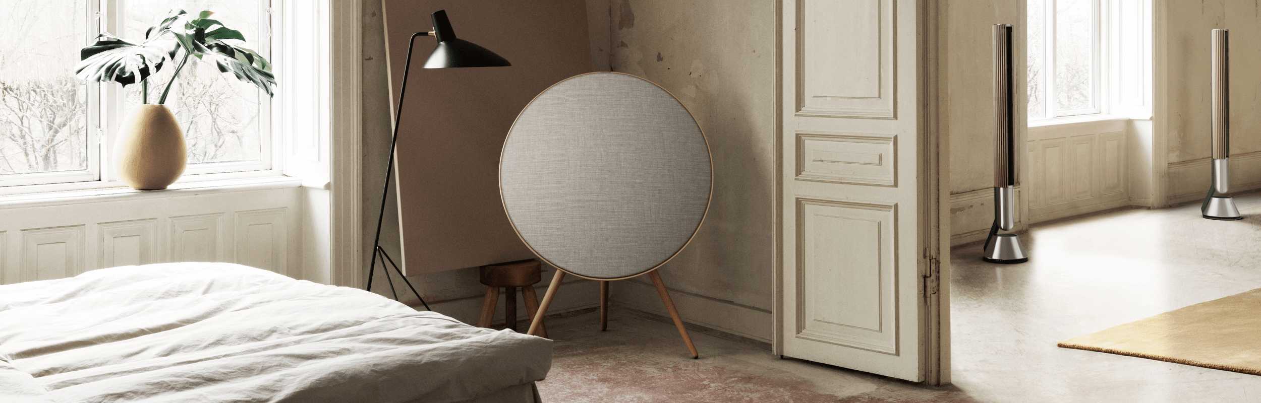 Beoplay A9 mit Beolab 28 Lautsprecher